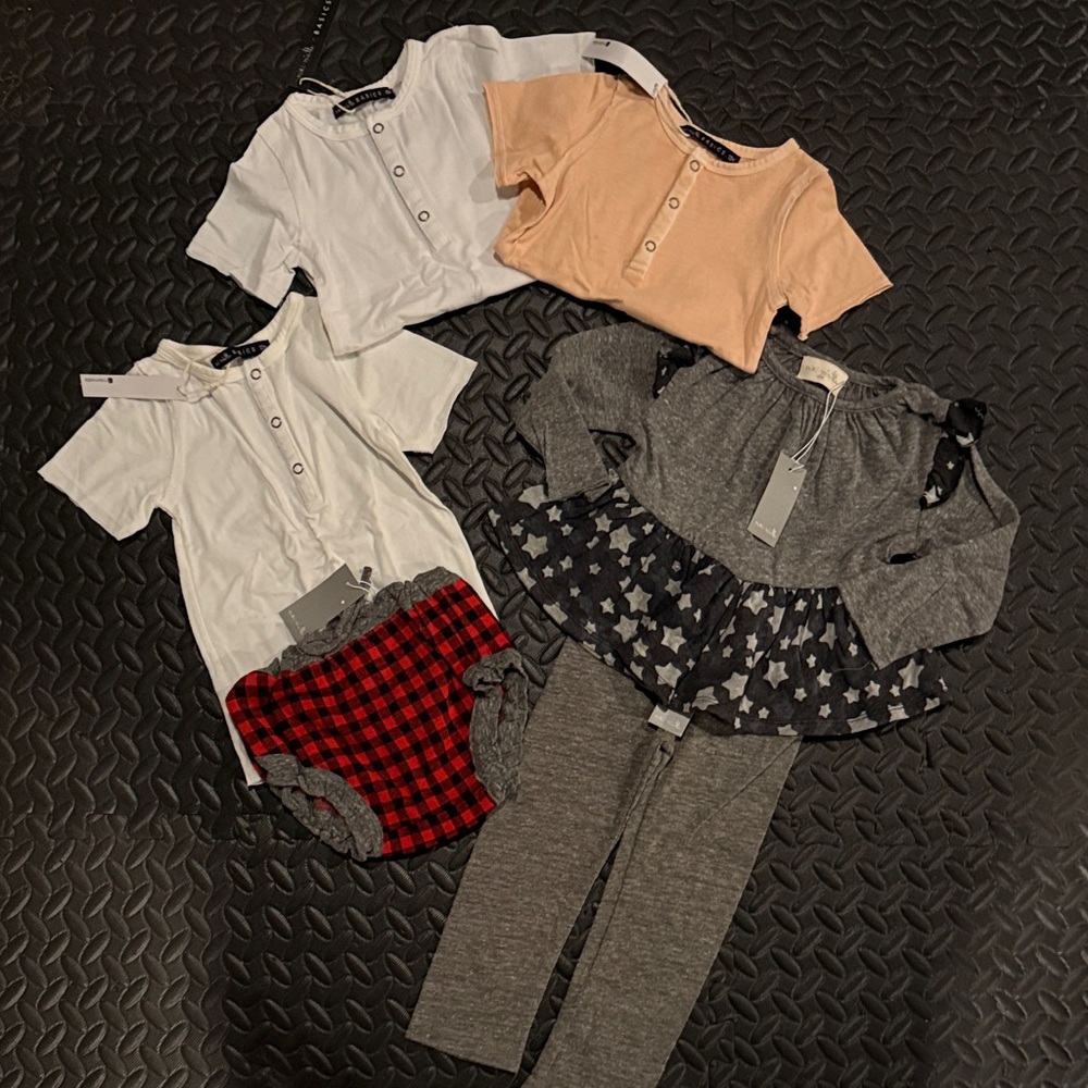 Baby Clothing Set with Gray, White, and Red Pieces. 12M